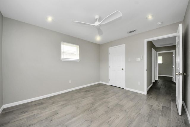 5441 Minden Street 20, Houston, TX 77026