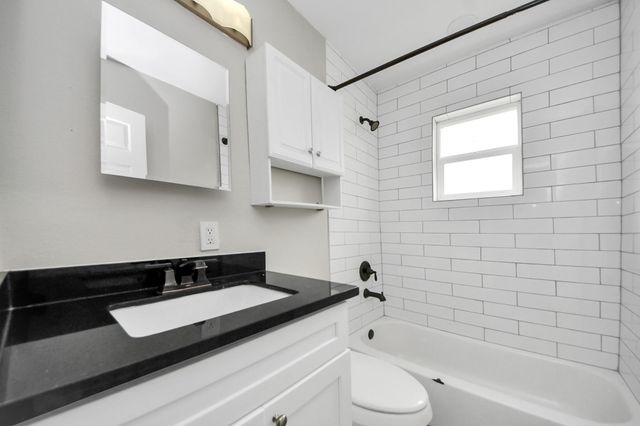 5441 Minden Street 20, Houston, TX 77026