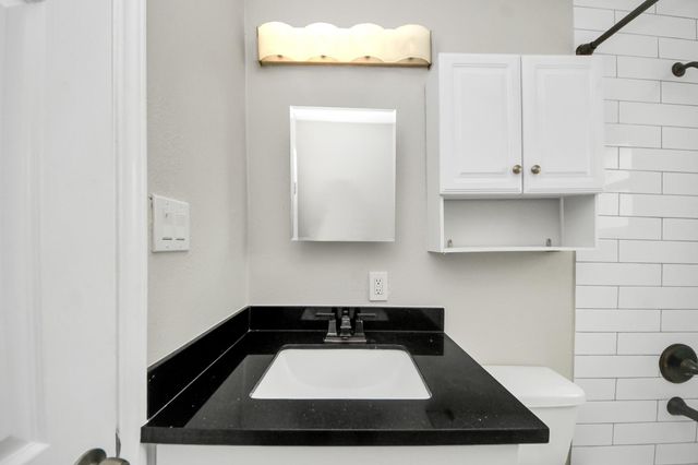 5441 Minden Street 20, Houston, TX 77026