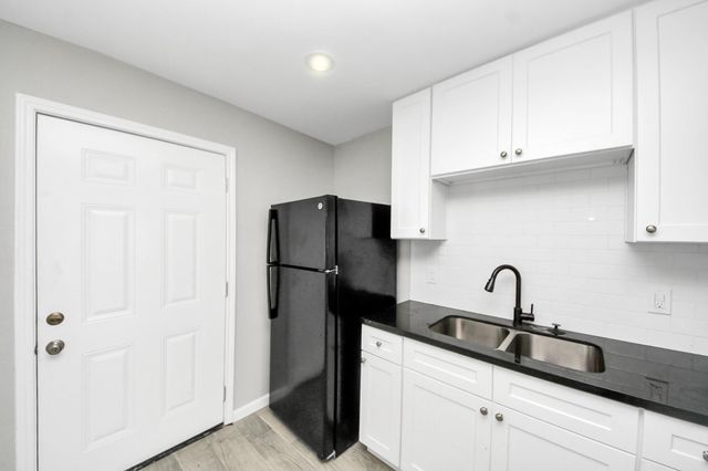 5441 Minden Street 20, Houston, TX 77026