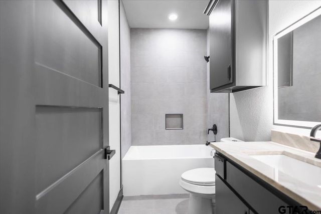 3008 Walton Rd., Tyler, TX 75701