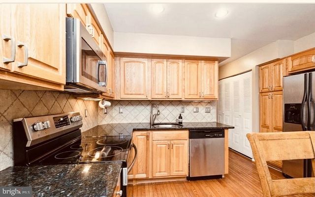 14 N WOLFE ST N, Baltimore, MD 21231