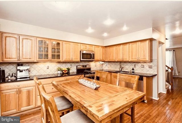 14 N WOLFE ST N, Baltimore, MD 21231