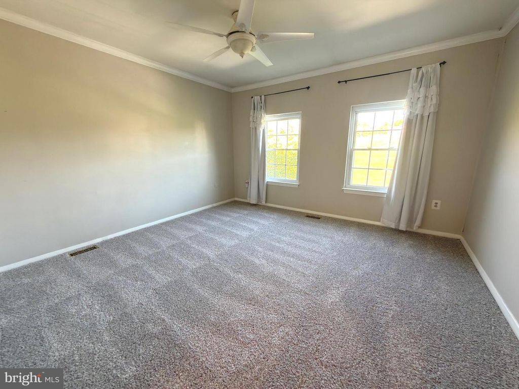 Image 17 of property listing at 14 N WOLFE ST N, Baltimore, MD 21231