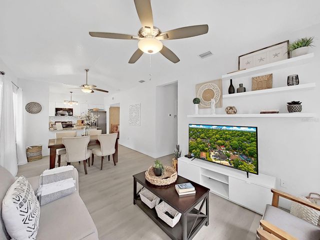 1215 E CURTIS STREET, Tampa, FL 33603