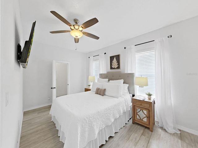 1215 E CURTIS STREET, Tampa, FL 33603