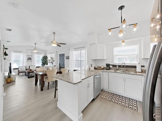 1215 E CURTIS STREET, Tampa, FL 33603