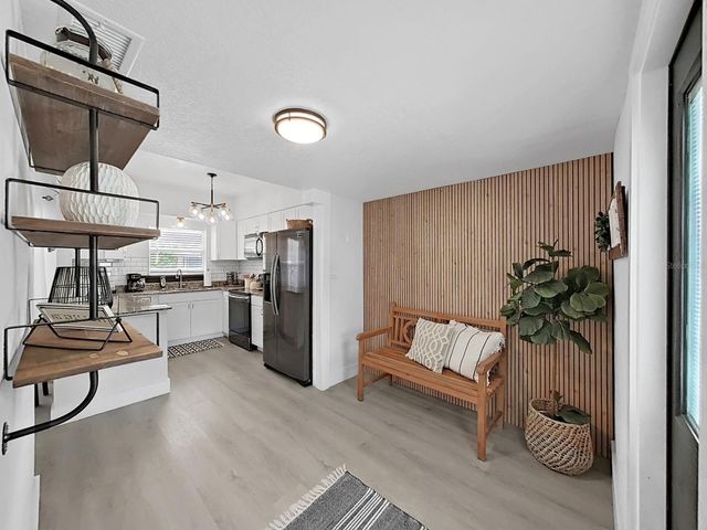 1215 E CURTIS STREET, Tampa, FL 33603