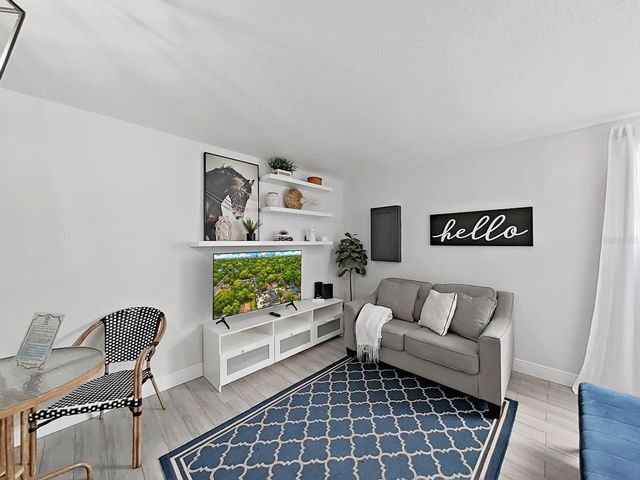 1215 E CURTIS STREET, Tampa, FL 33603