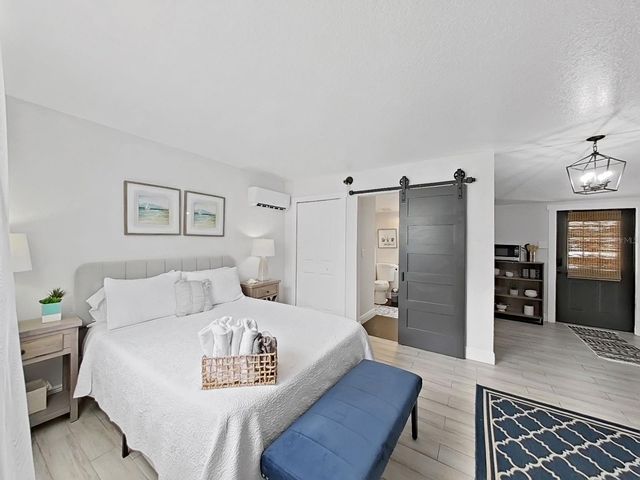 1215 E CURTIS STREET, Tampa, FL 33603