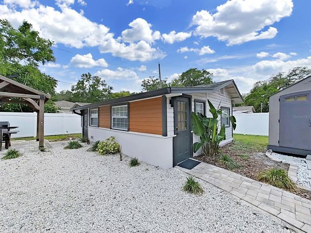 1215 E CURTIS STREET, Tampa, FL 33603