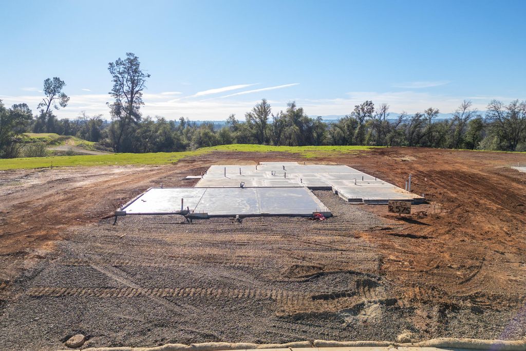 2575 Uphill Avenue, Redding, CA 96002