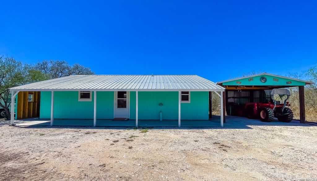 153 PVT 4022, Beeville, TX 78102