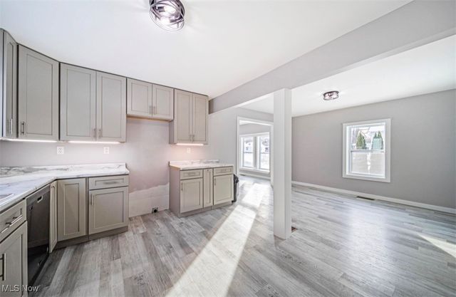 1723 E 49th Street, Ashtabula, OH 44004