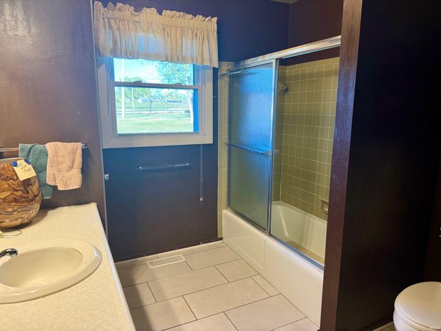 3550 W 558 North, Huntington, IN 46750