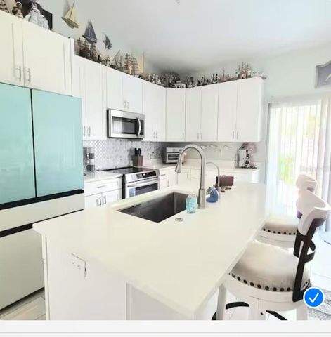 562 FLAMINGO ROAD, Venice, FL 34293
