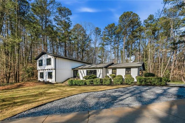 855 Flamingo Drive SW, Atlanta, GA 30311