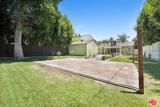 13143 Bloomfield Street, Sherman Oaks, CA 91423
