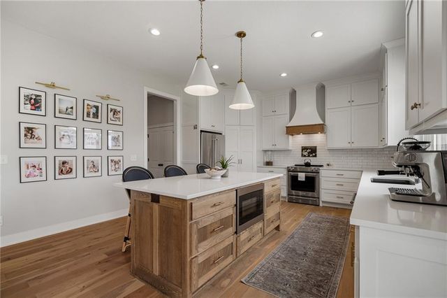 9280 Barth Road, Lenexa, KS 66227