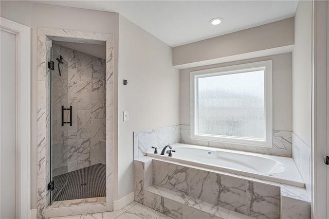 9280 Barth Road, Lenexa, KS 66227