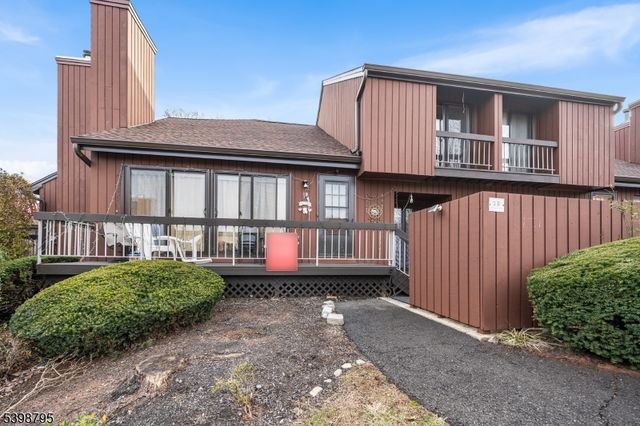 25 Bloomingdale Dr 1B, Hillsborough Twp., NJ 08844