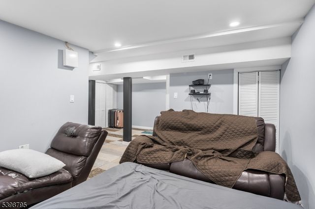 25 Bloomingdale Dr 1B, Hillsborough Twp., NJ 08844