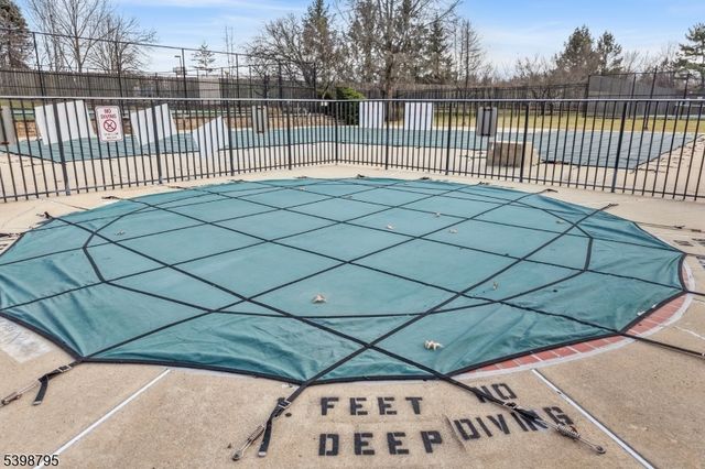 25 Bloomingdale Dr 1B, Hillsborough Twp., NJ 08844