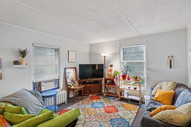 447 Stuart Avenue, Kalamazoo City, MI 49007