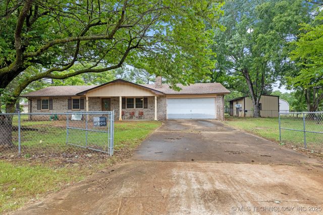 83 Oak Street, Durant, OK 74701
