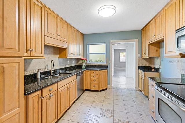 201 S SHERRILL STREET, Tampa, FL 33609