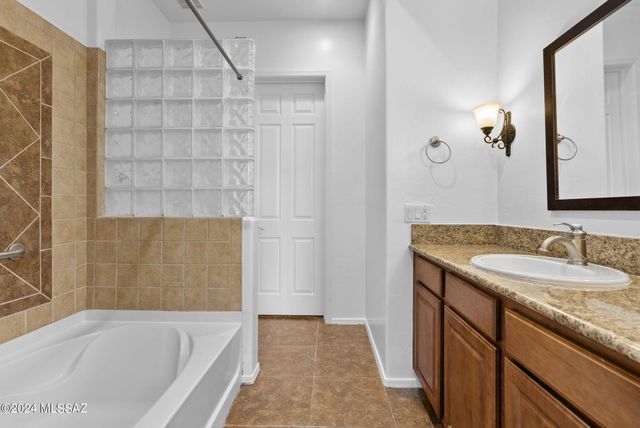 210 Post Way, Tubac, AZ 85646