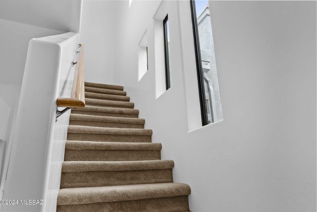 210 Post Way, Tubac, AZ 85646