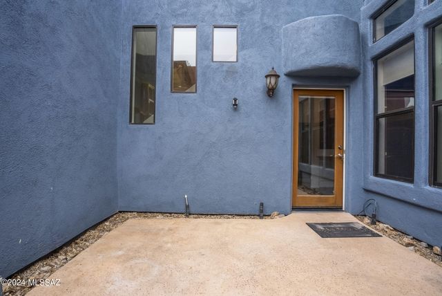 210 Post Way, Tubac, AZ 85646