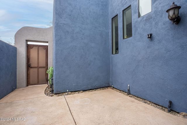 210 Post Way, Tubac, AZ 85646