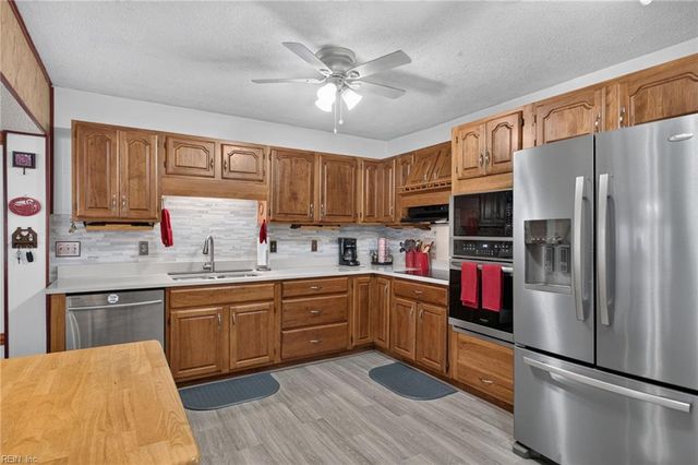 1203 Willowbrook DR, Suffolk, VA 23434