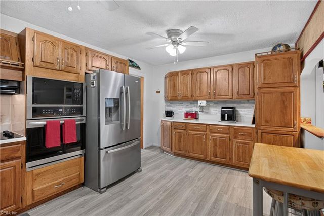 1203 Willowbrook DR, Suffolk, VA 23434