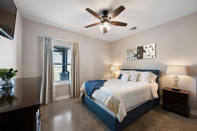 6540 N State Highway 71, El Campo, TX 77437