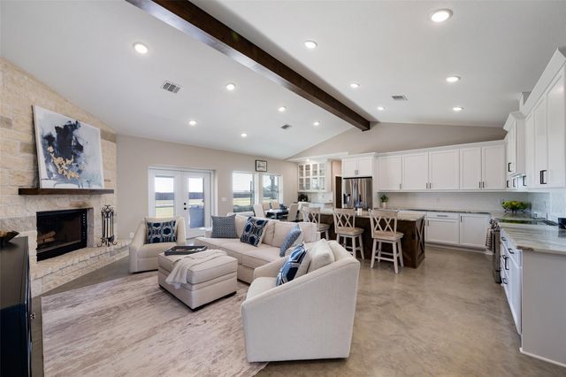 6540 N State Highway 71, El Campo, TX 77437