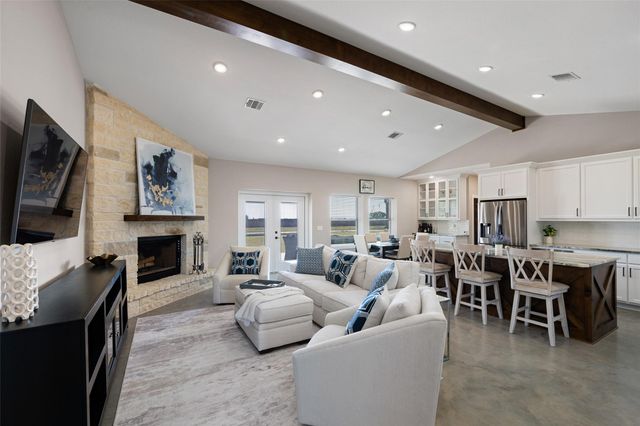 6540 N State Highway 71, El Campo, TX 77437