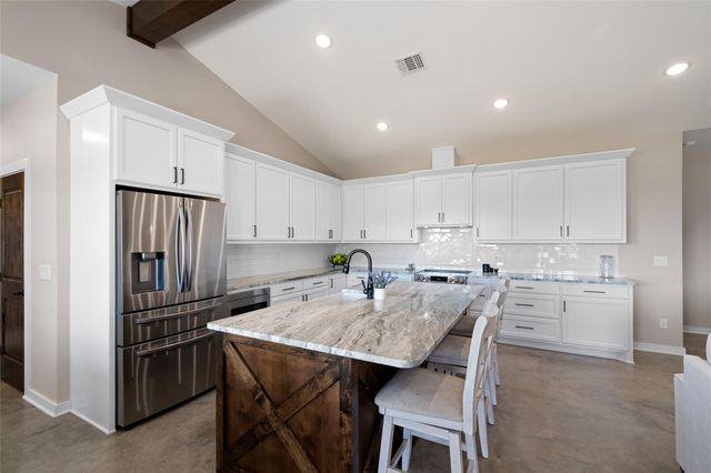 6540 N State Highway 71, El Campo, TX 77437