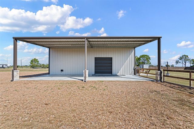 6540 N State Highway 71, El Campo, TX 77437