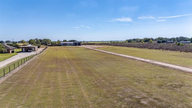 6540 N State Highway 71, El Campo, TX 77437