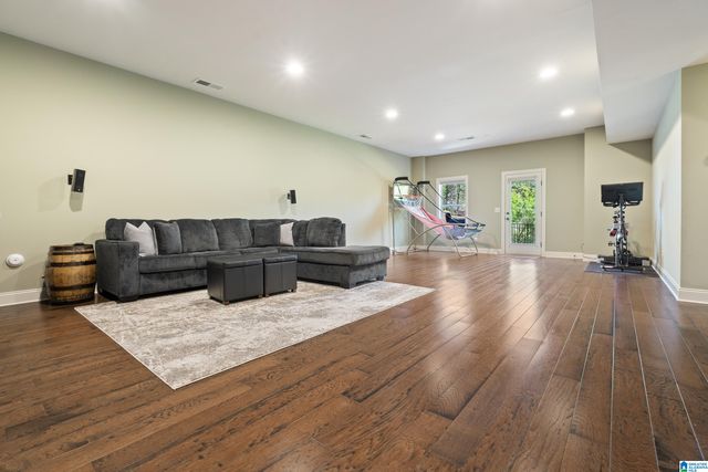 1800 SOUTHPOINTE DRIVE, Hoover, AL 35244