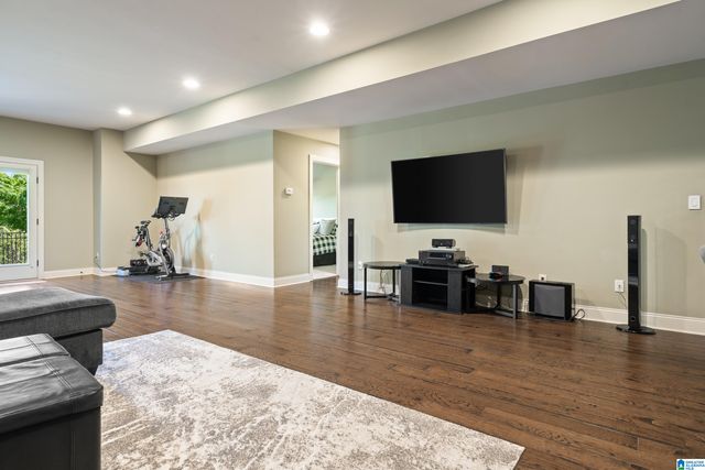 1800 SOUTHPOINTE DRIVE, Hoover, AL 35244