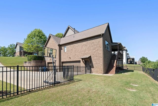 1800 SOUTHPOINTE DRIVE, Hoover, AL 35244