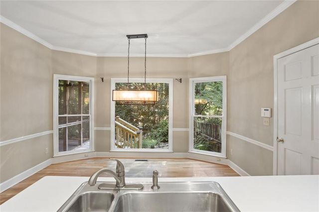 1090 Applecross Drive, Roswell, GA 30075