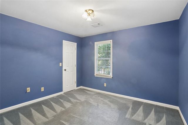 1090 Applecross Drive, Roswell, GA 30075