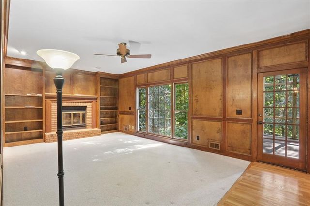 1090 Applecross Drive, Roswell, GA 30075