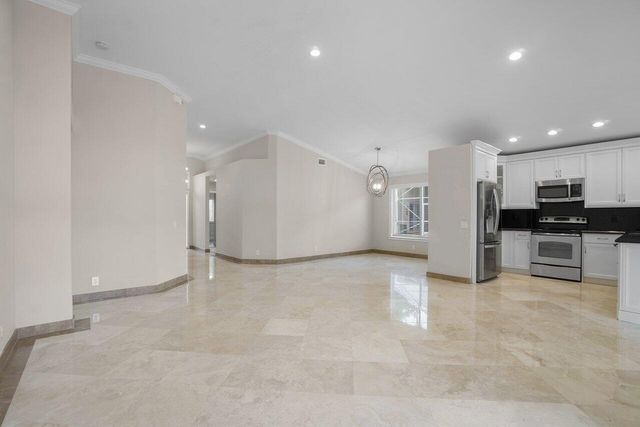 660 NW 45th Avenue, Deerfield Beach, FL 33442