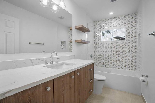 660 NW 45th Avenue, Deerfield Beach, FL 33442